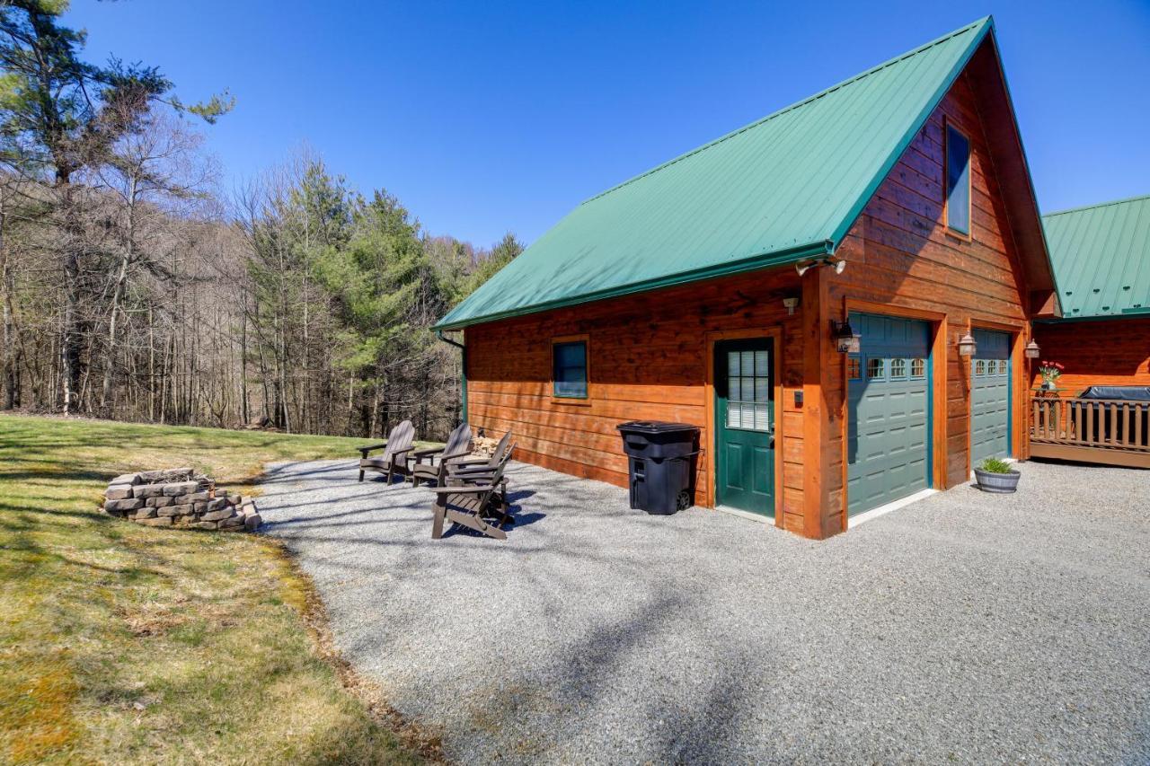 Sparta Cabin Stay With Gas Grill And Mountain Views! Exterior photo